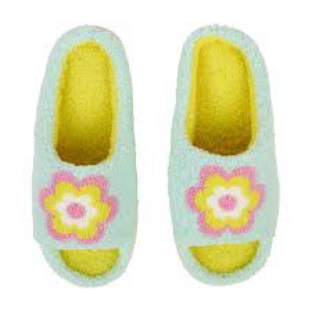 Flower slippers